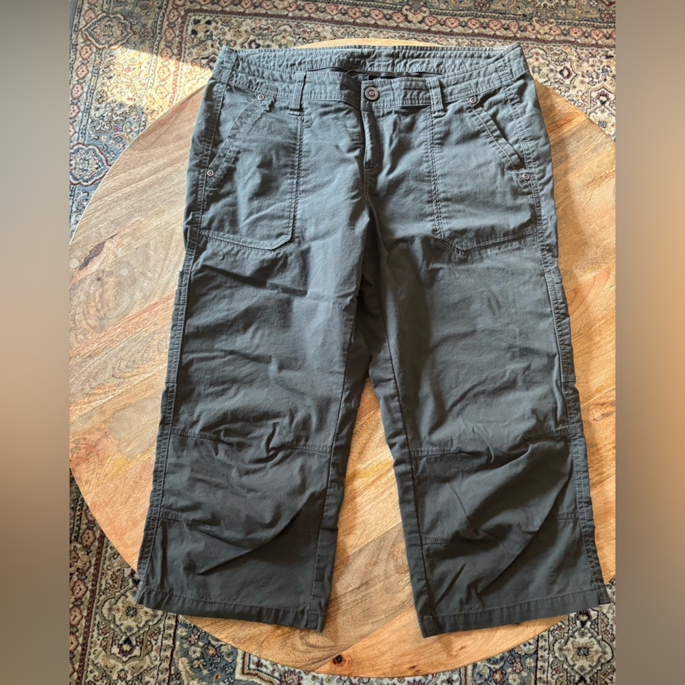 Kuhl Size 10 Gray Capri Pants